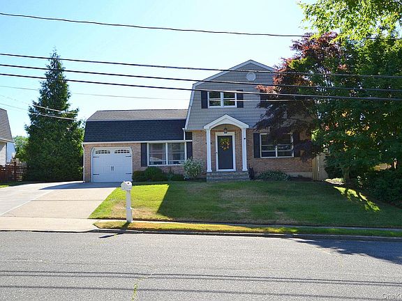 2nd image of 17 Wade Drive