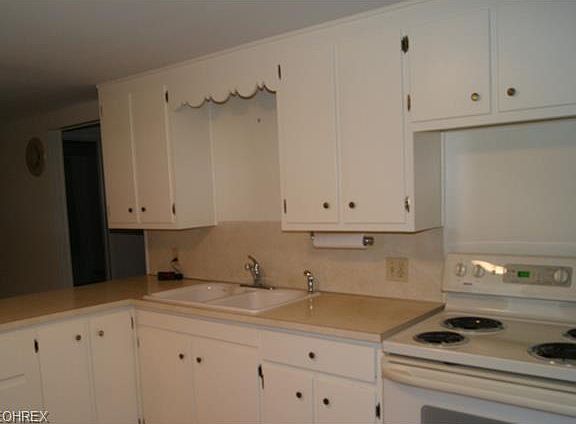 3rd image of 3404 Madora Ave
