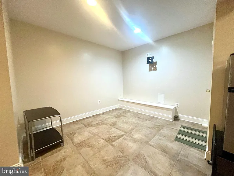 23228 Daffodil Dr — Photo 6