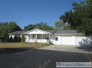 11171 S Topeka Ave, Carbondale, KS 66414