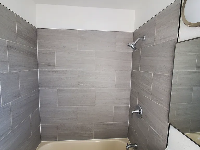 9821 Dearborn Ave #E — Photo 10