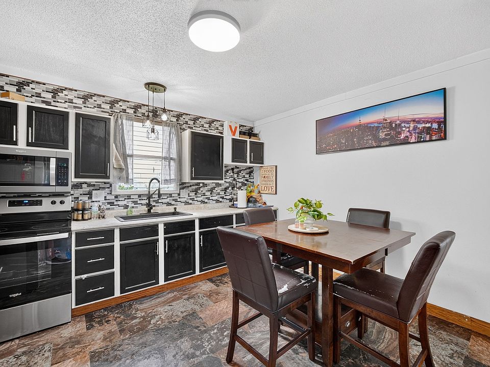 13th image of 148 E Sheridan Ave