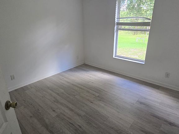 2nd image of 816 Henry Ave