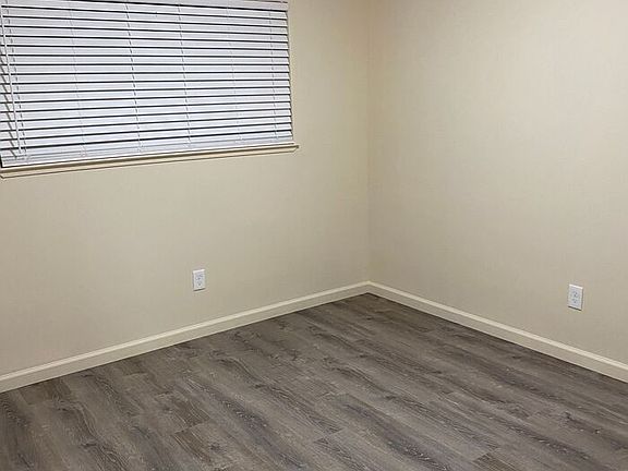 5th image of 723 Delaware Ave APT B