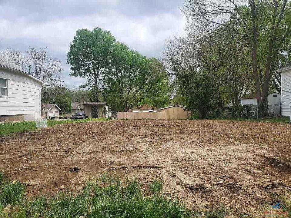 1st image of 1513 S Stewart Ave