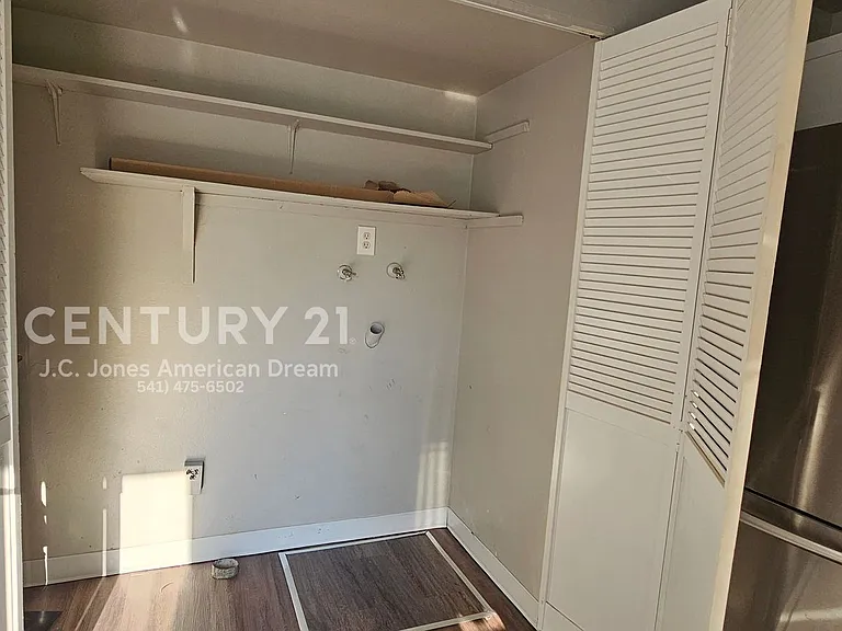 2000 Brookhurst St #20 — Photo 9