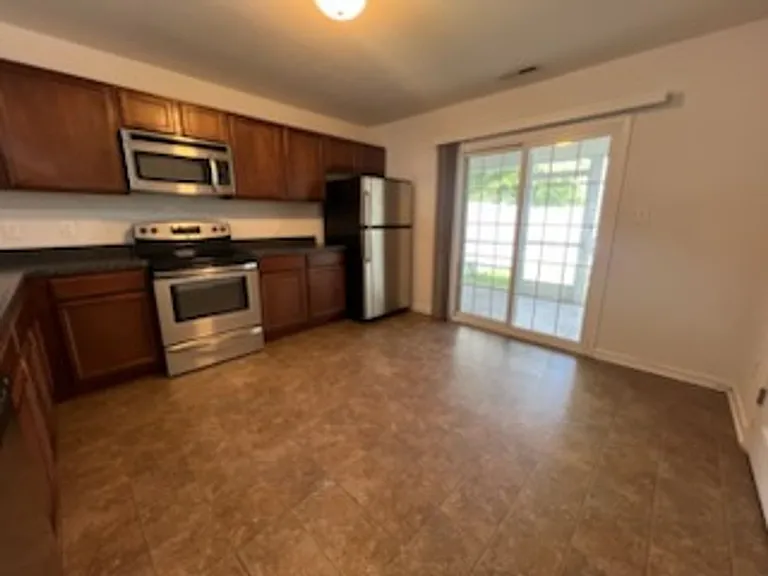 179 Glen Cannon Dr — Photo 4