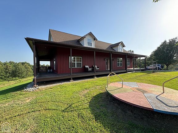 3rd image of 2702 County Road 450