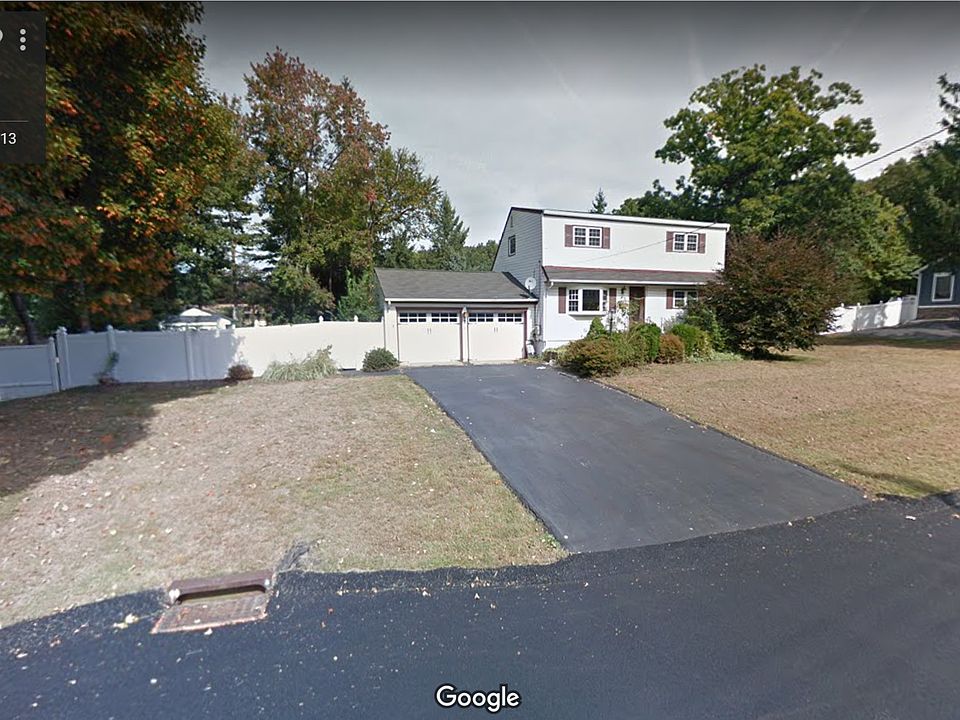 1st image of 6 Oldfield Dr