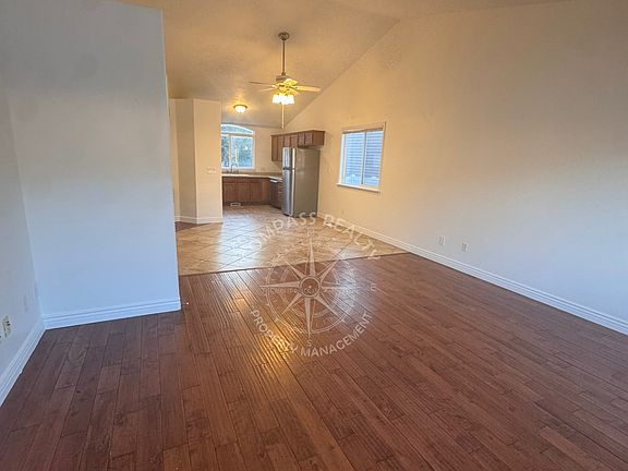 3rd image of 185 Crystal Bay Dr