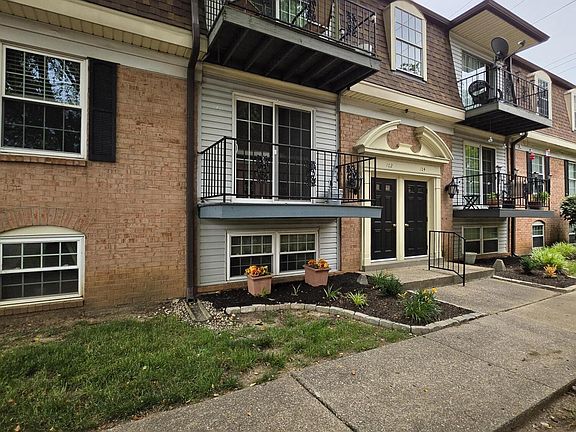 2nd image of 102 Algiers Ct APT 3