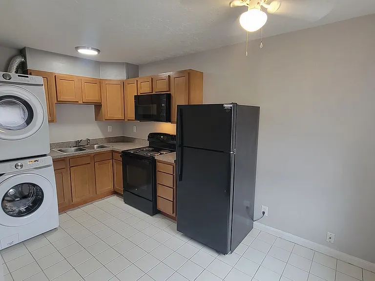2904 Noe Ct — Photo 5