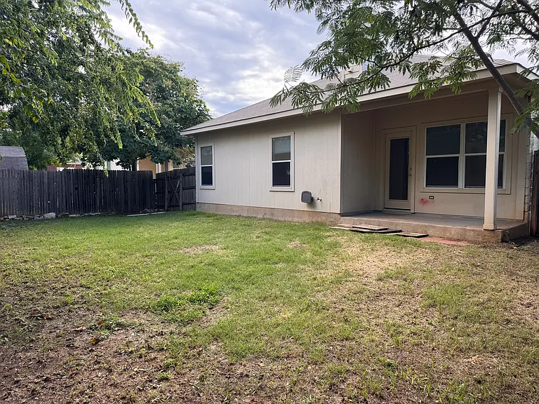 908 N Creek Blvd — Photo 18