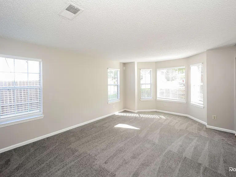 5176 Round Table Dr — Photo 6
