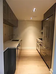 Rented by R New York