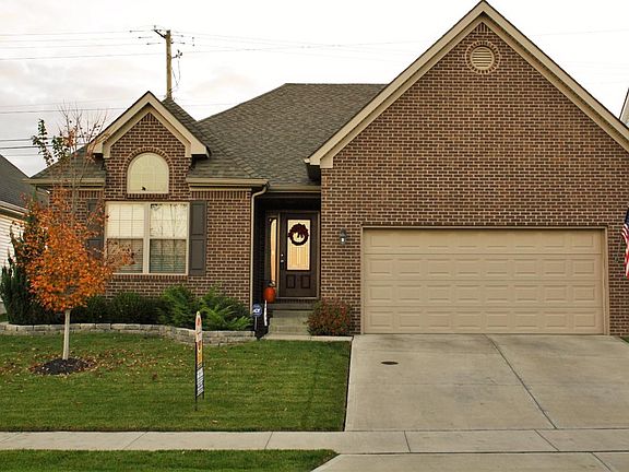 2nd image of 4644 Larkhill Ln
