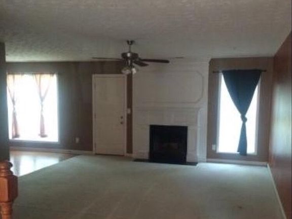 4th image of 2014 Briar Creek Ct NE