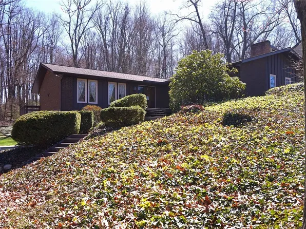 4429 Provens Dr, Akron, OH 44319