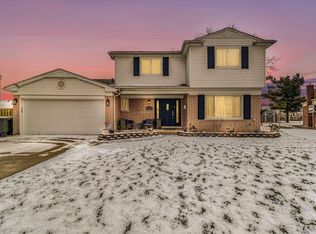 8702 Mary Ann Dr, Sterling Heights, MI 48312