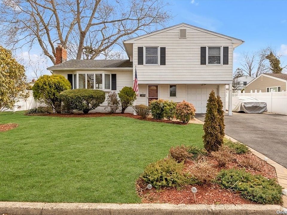 54 Elderwood Lane, Melville, NY 11747 Zillow