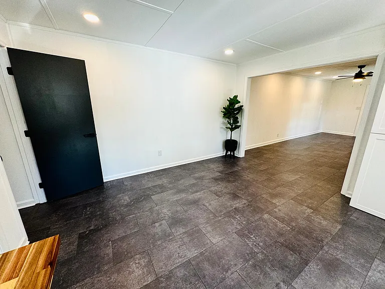 818 Maple Ave SW — Photo 5