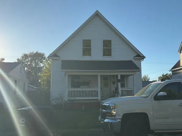 1135 S 3rd St, Clinton, IN 47842