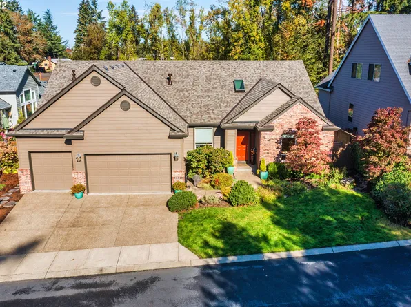 16748 SE Knoll Ct, Milwaukie, OR 97267