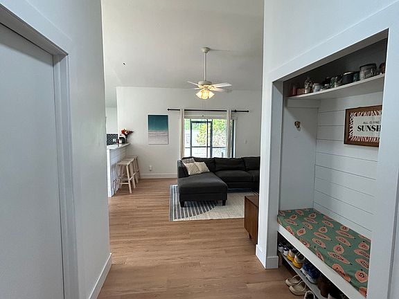 2nd image of 9957 Vanillaleaf St