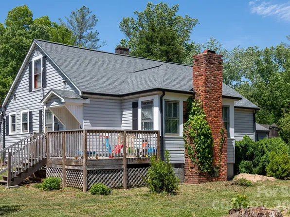 828 Jamestown Rd, Morganton, NC 28655
