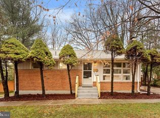 121 Rolling Rd, Gaithersburg, MD 20877