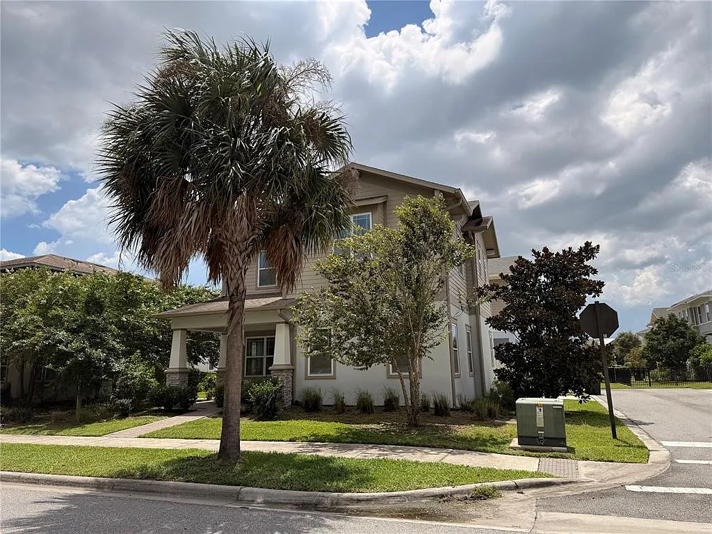 3 bed, 2.5 bath, 1785 sqft, $3,400 — Photo 3