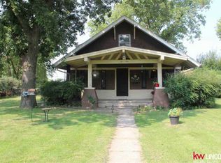 203 N Martin Ave, Clay Center, NE 68933