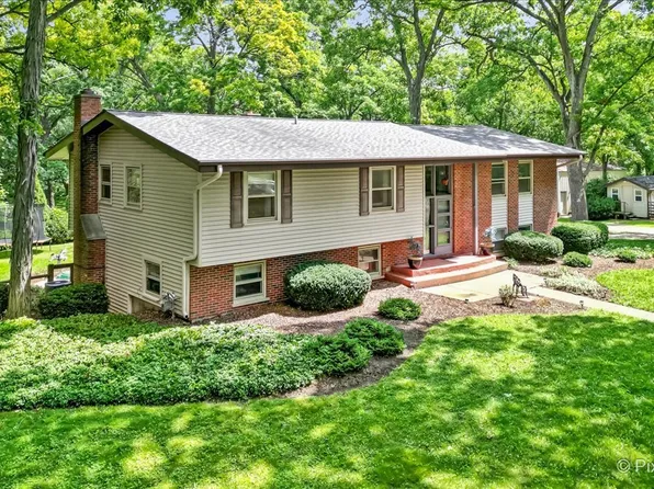 13N415 Burlington Rd, Hampshire, IL 60140