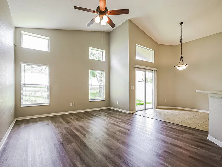 23 Patmore Ash Way — Photo 4