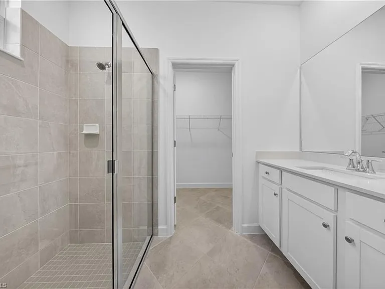 20559 Hazelnut Ct S — Photo 16