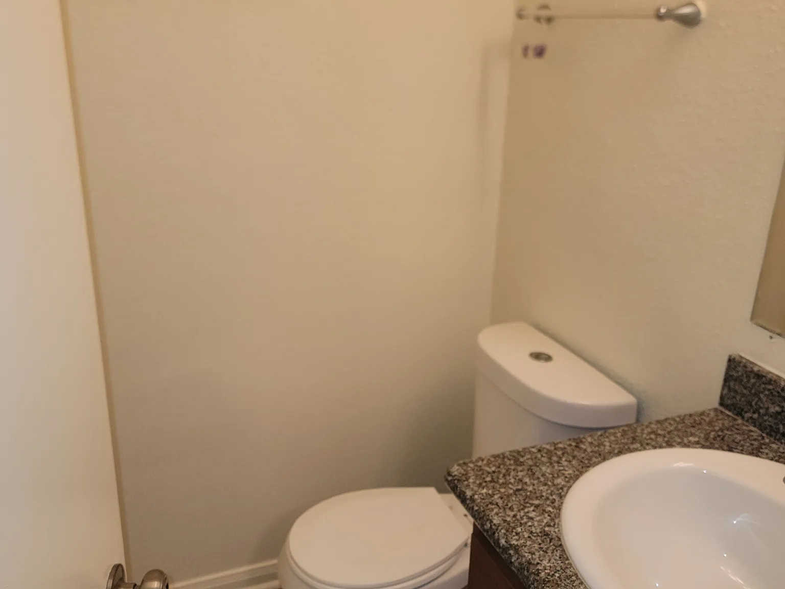 2 bed, 1.5 bath, $1,000 — Photo 3