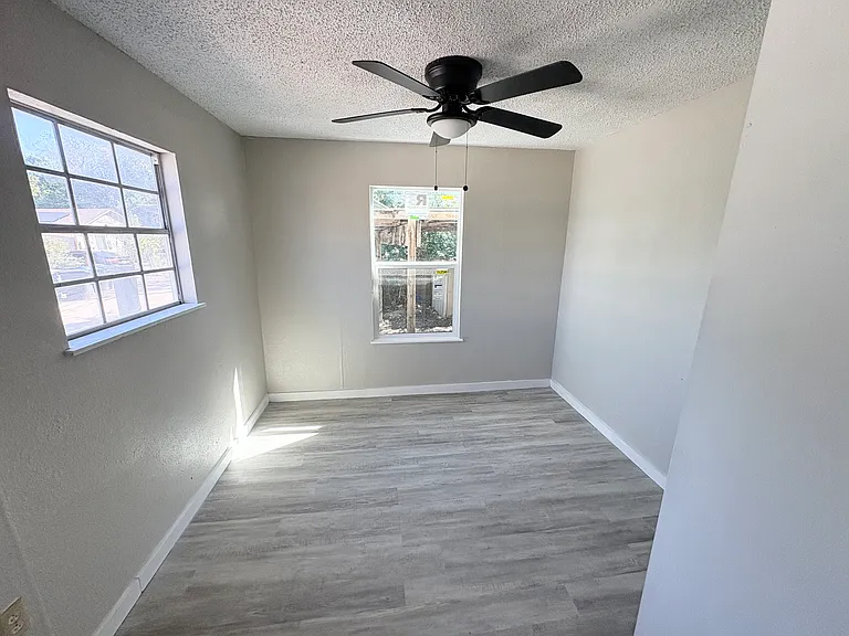 1618 N Hamilton St — Photo 9