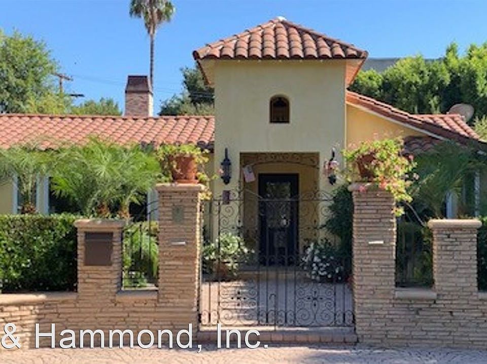 1st image of 11470 La Maida St