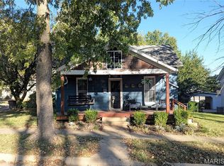 520 N Elm St, Greenville, IL 62246