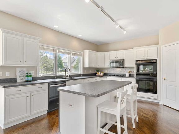 5th image of 29 W Sandstone Ct