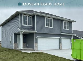 7291 101st Ave S, Horace, ND 58047