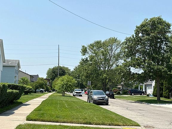 5th image of 637 Orange St