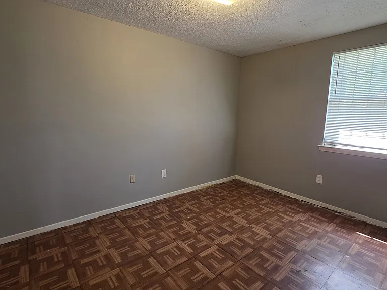 815 Lucille Ave — Photo 8
