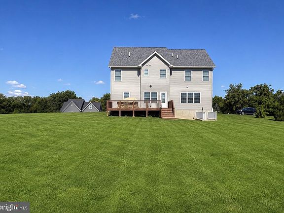 3rd image of 91 Marsh Hawk Way