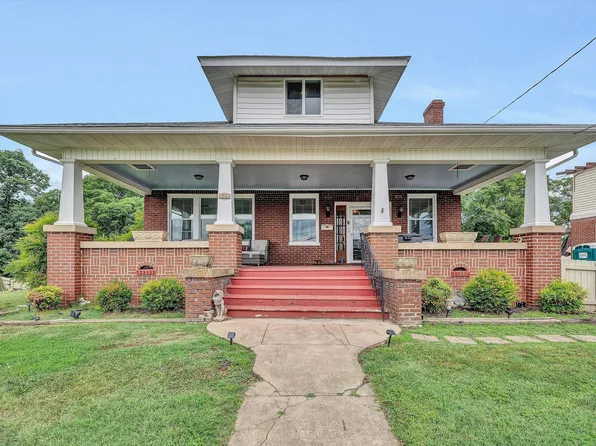 323 N Maple St, Vinton, VA 24179