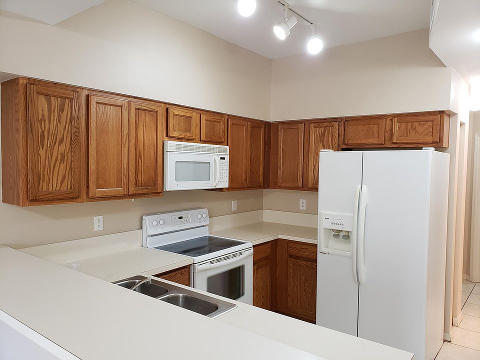 1st image of 4385 Cortina Cir APT 131