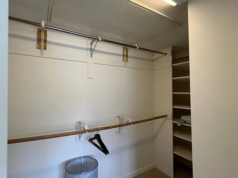 807 21st St #3 — Photo 33