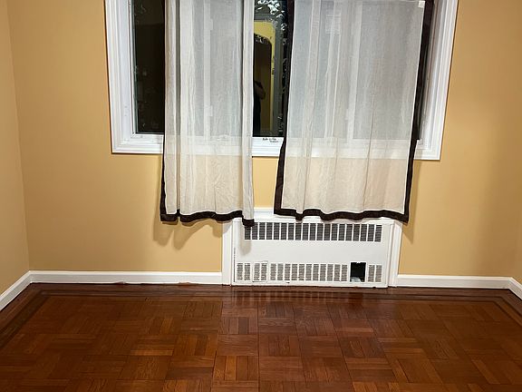 3rd image of 16817 140th Ave Floor 2
