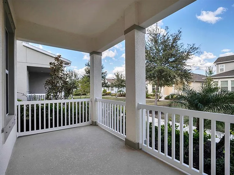 724 Winterside Dr — Photo 5