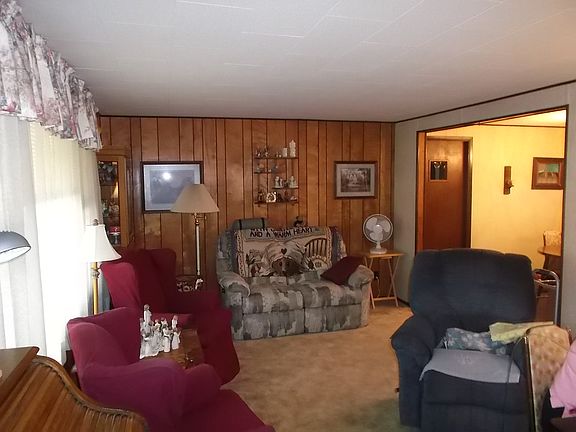 2nd image of 601 N Stanley Dr